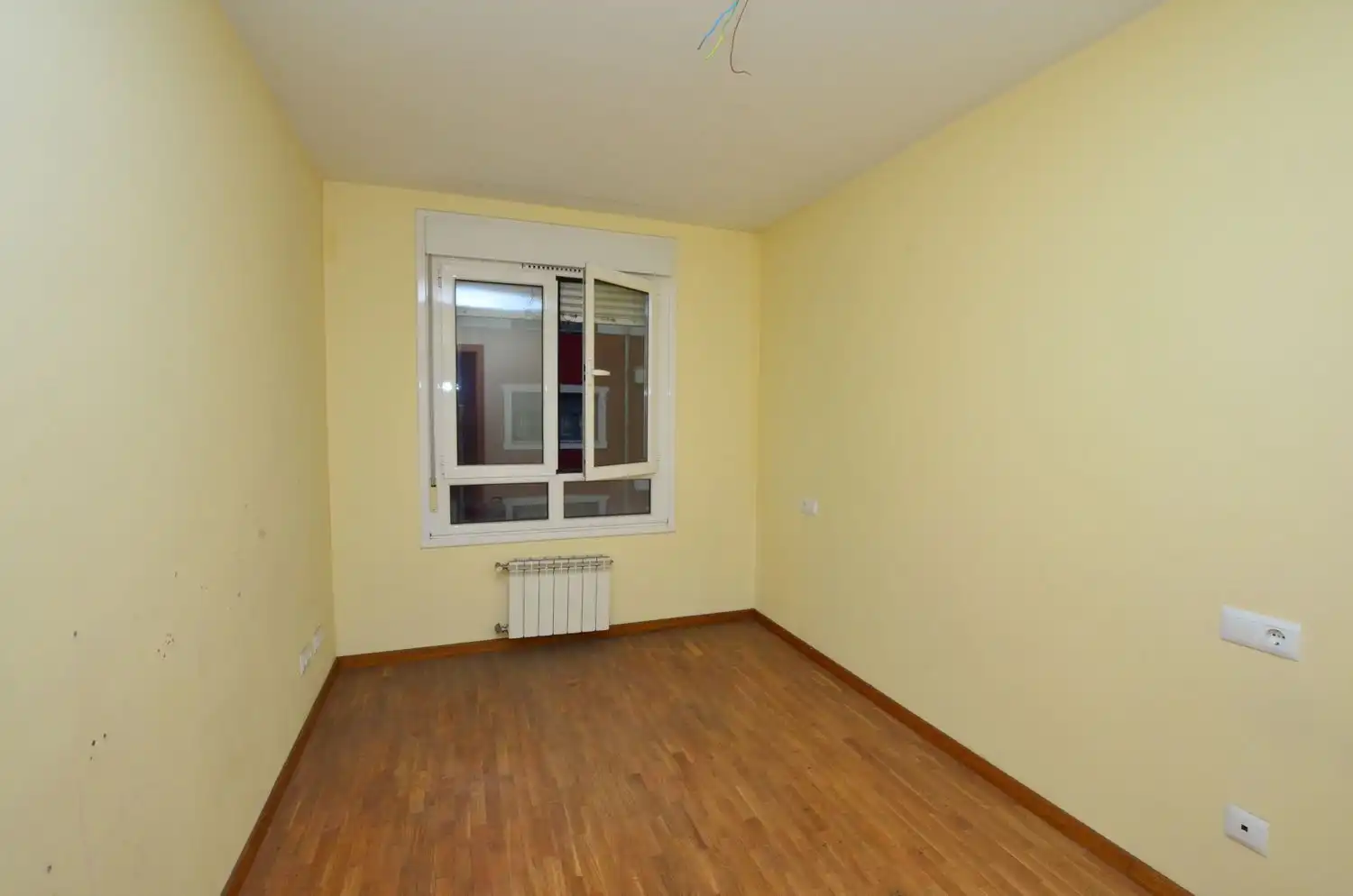 Bedroom of Flat for sale in Mieres (Asturias)  with Storage room and Swimming Pool
