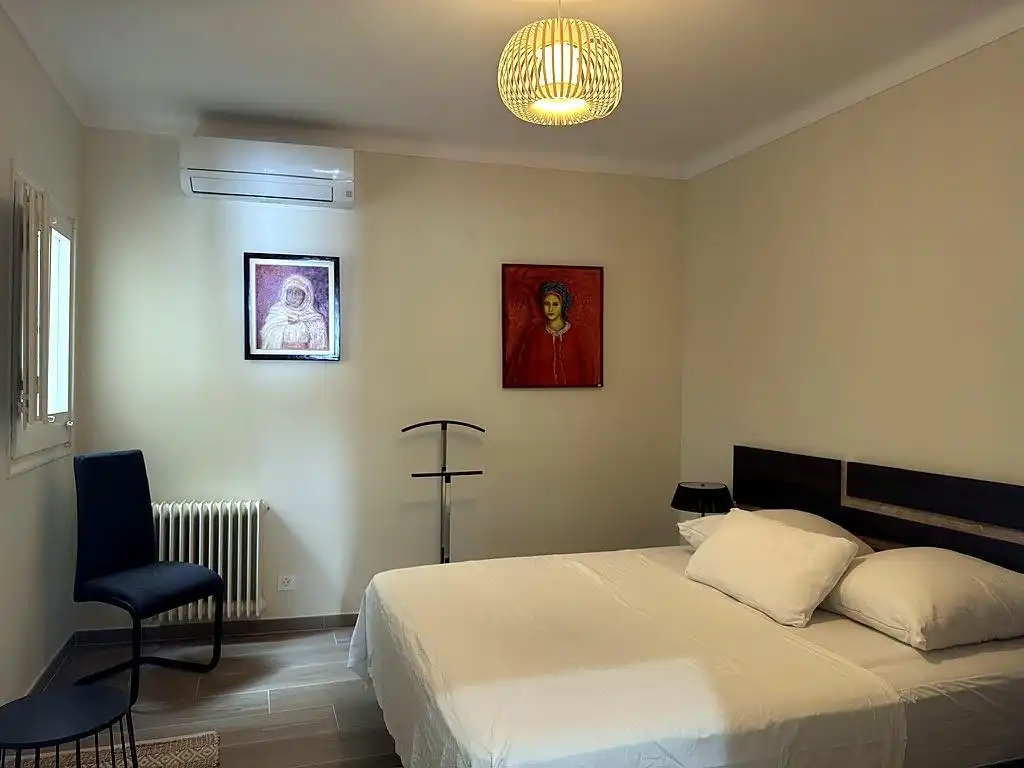 Dormitori de Apartament en venda en Figueres amb Aire condicionat, Terrassa i Moblat
