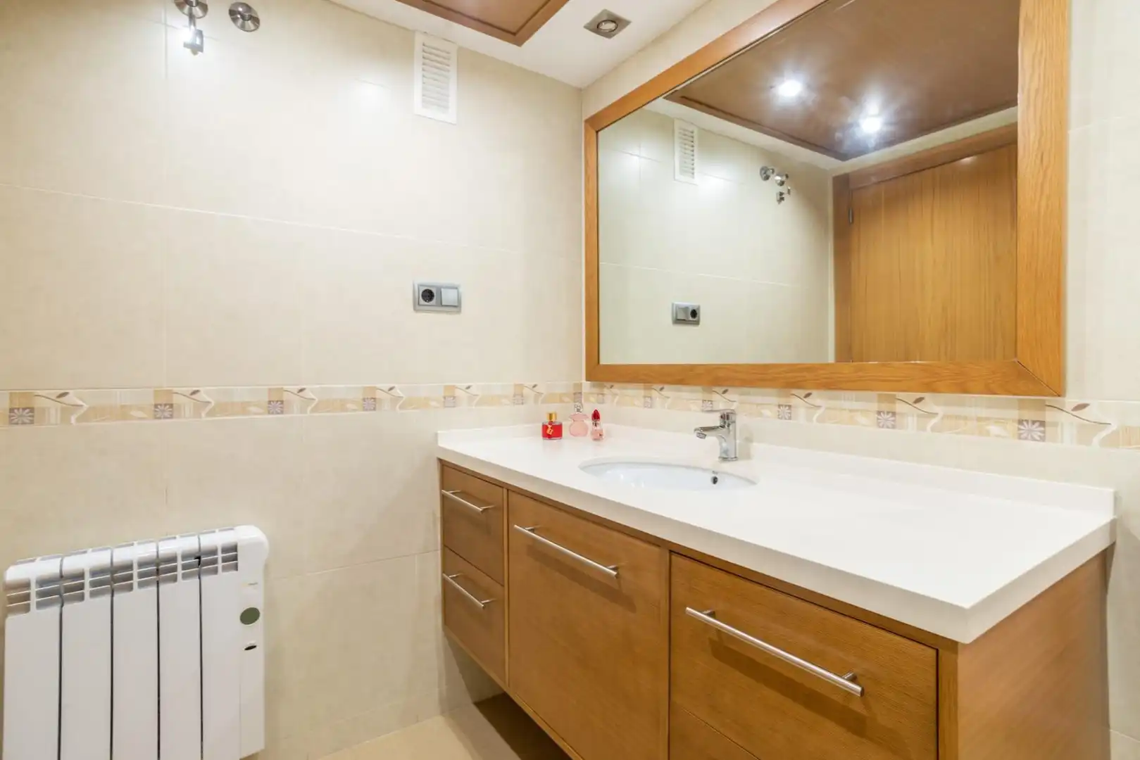 Bathroom of Flat for sale in Murcia  with Air Conditioner, Furnished and Balcony