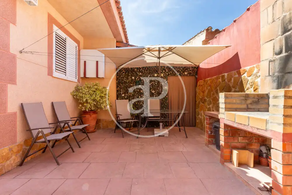 Terrassa de Casa o xalet en venda en Náquera amb Aire condicionat, Calefacció i Jardí privat