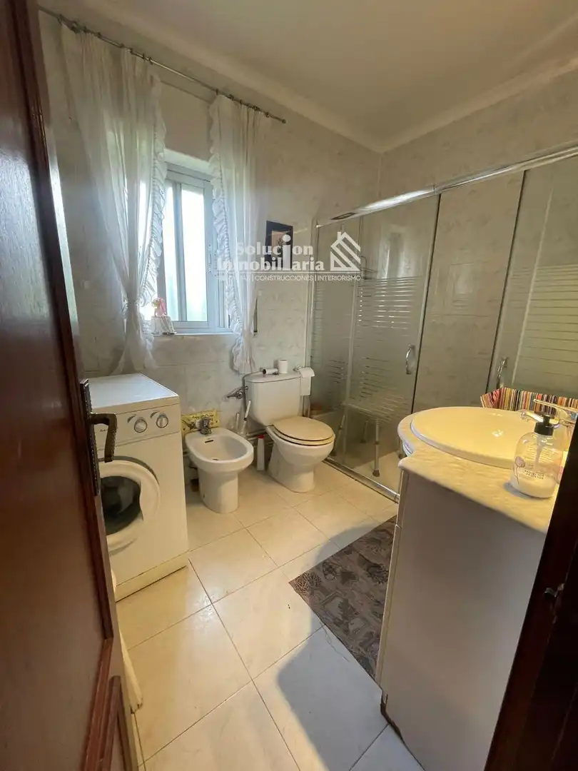 Baño de Casa o chalet en venta en Doñinos de Salamanca con Calefacción y Amueblado