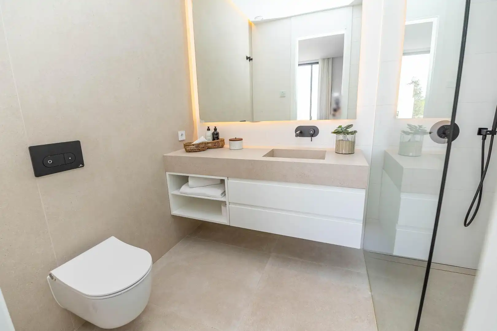 Baño de Casa o chalet en venta en Marbella con Aire acondicionado, Jardín privado y Terraza