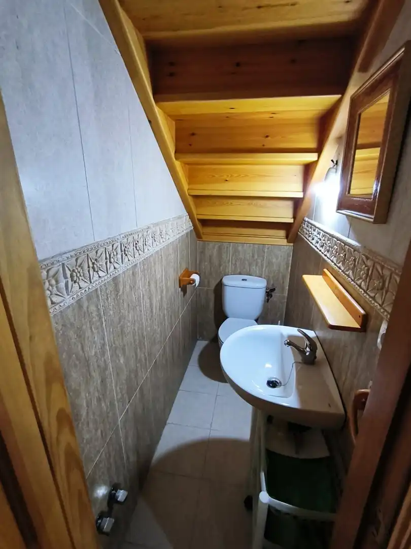 Baño de Finca rústica en venta en Medina de Pomar con Calefacción, Jardín privado y Amueblado