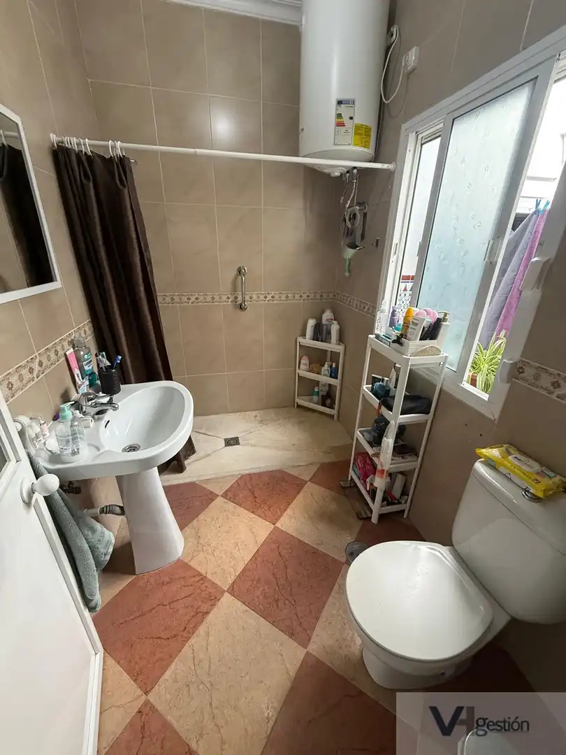 Baño de Casa o chalet en venta en Puerto Serrano con Terraza, Trastero y Amueblado