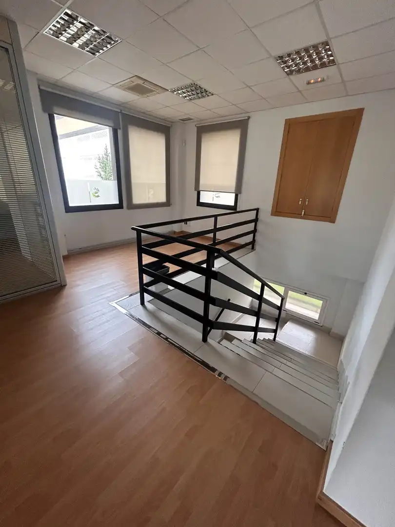 Oficina amb ascensor de lloguer a Calle Purita de la Riva, imagen 21
