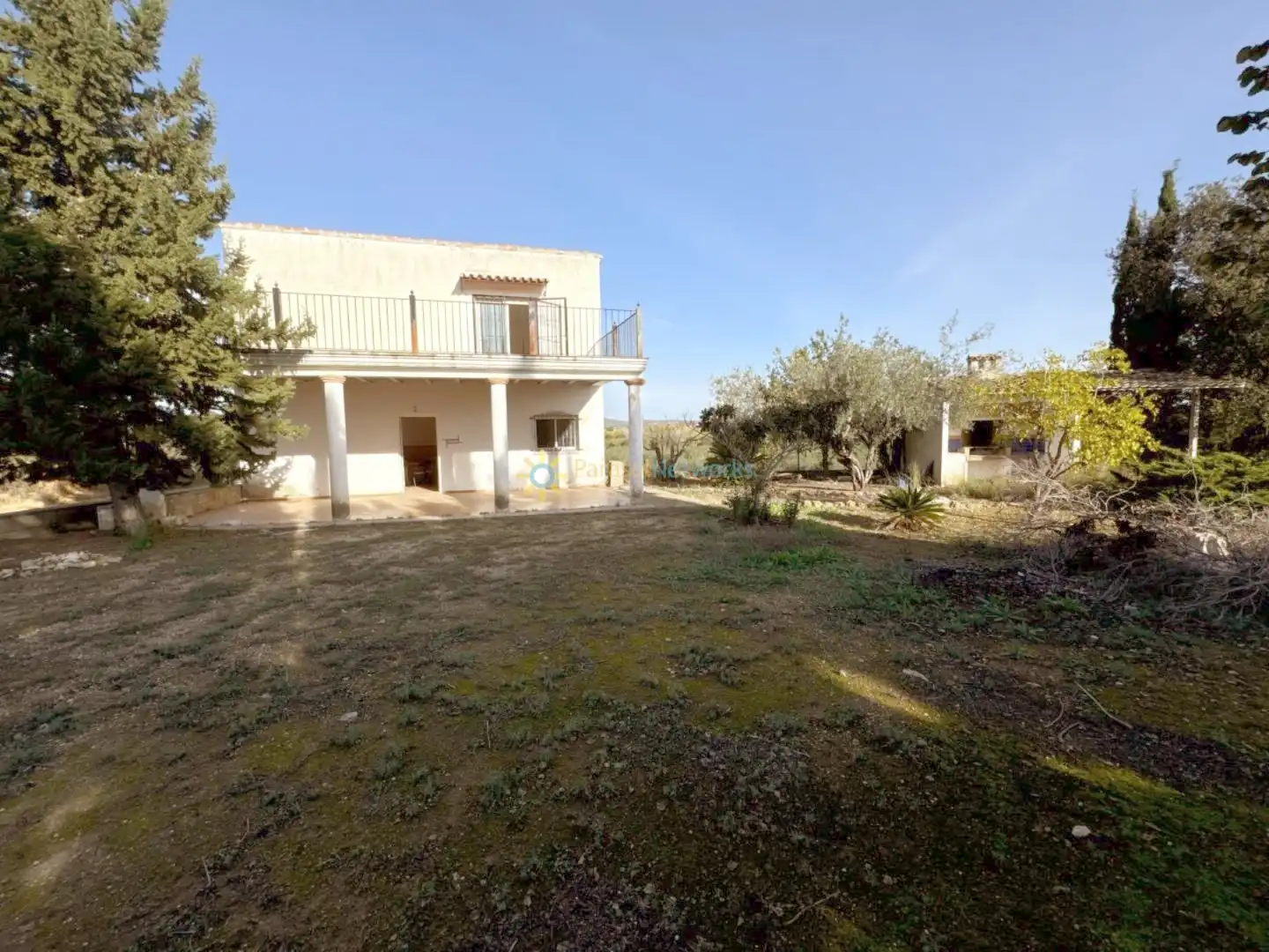 Casa rústica amb jardí en venda a El Palomar