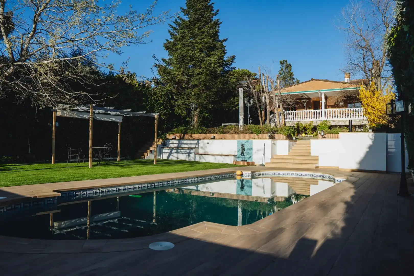Piscina de Casa o chalet en venta en Rivas-Vaciamadrid con Aire acondicionado, Calefacción y Jardín privado