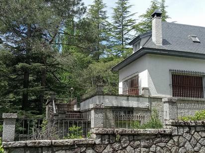 Exterior view of House or chalet for sale in San Lorenzo de El Escorial  with Terrace, Storage room and Swimming Pool