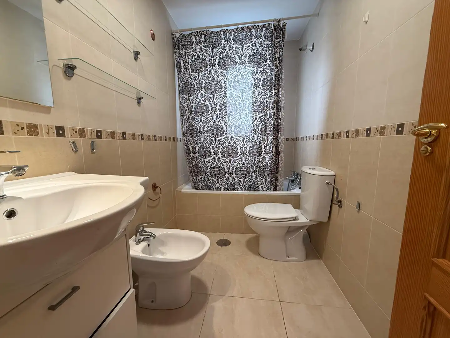 Bathroom of Flat for sale in L'Alfàs del Pi  with Furnished