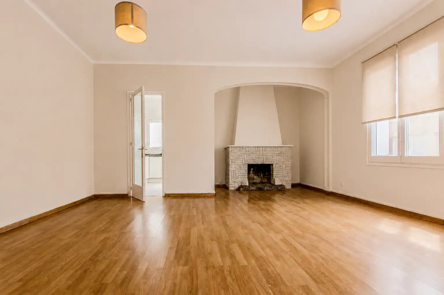 Sala de estar de Casa o chalet en venta en Premià de Mar con Parquet, Balcón y Alarma