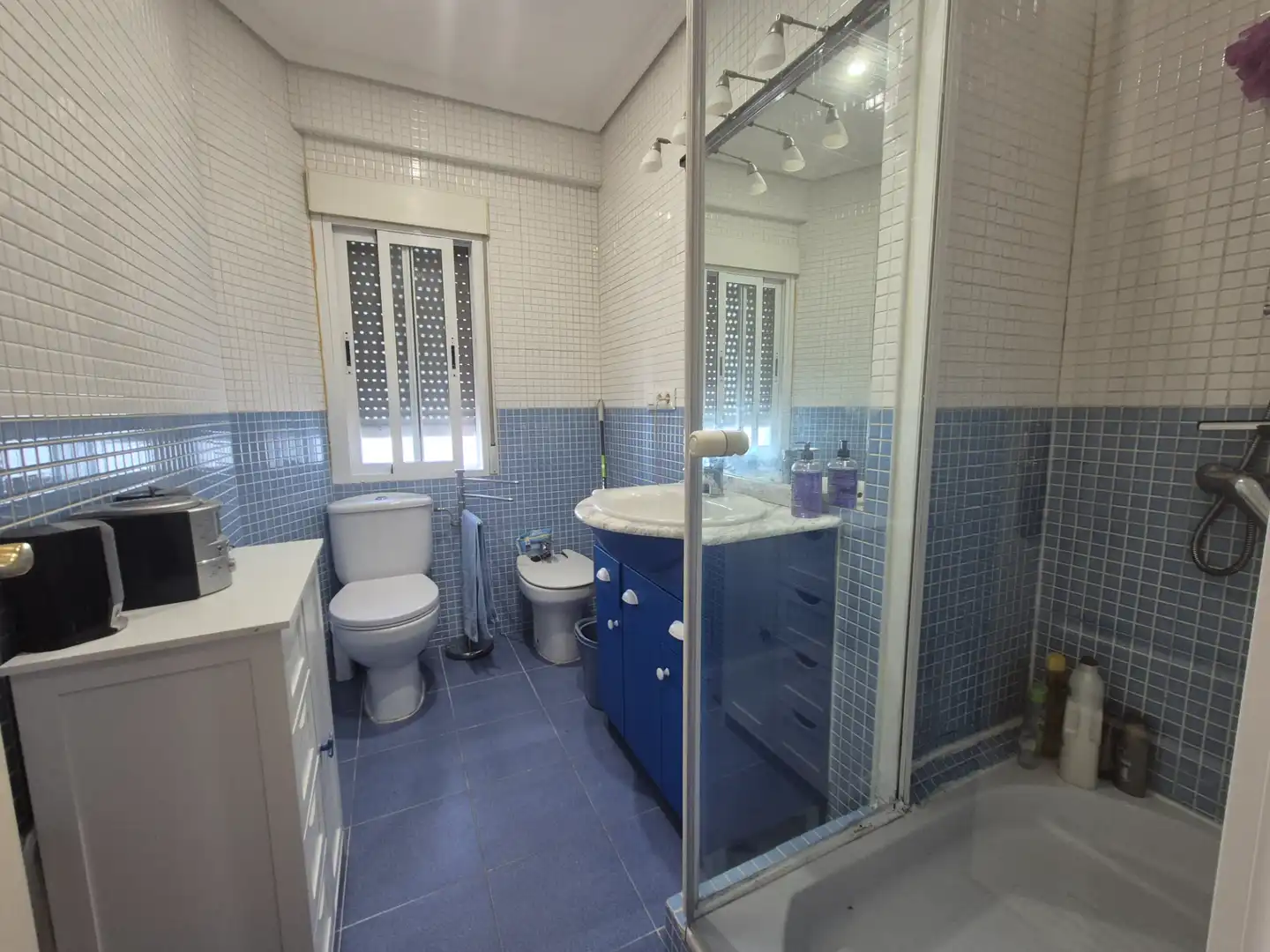 Baño de Piso en venta en Badajoz con Aire acondicionado, Jardín privado y Horno