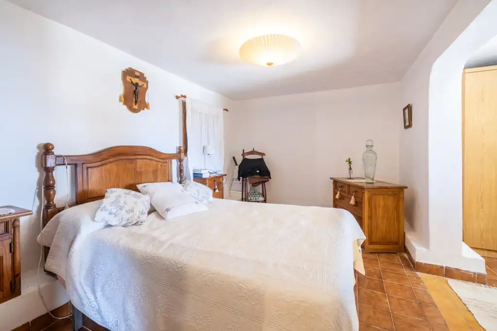Schlafzimmer von Haus oder Chalet zum Verkauf in Puigpunyent mit Privatgarten, Terrasse und Schwimmbad