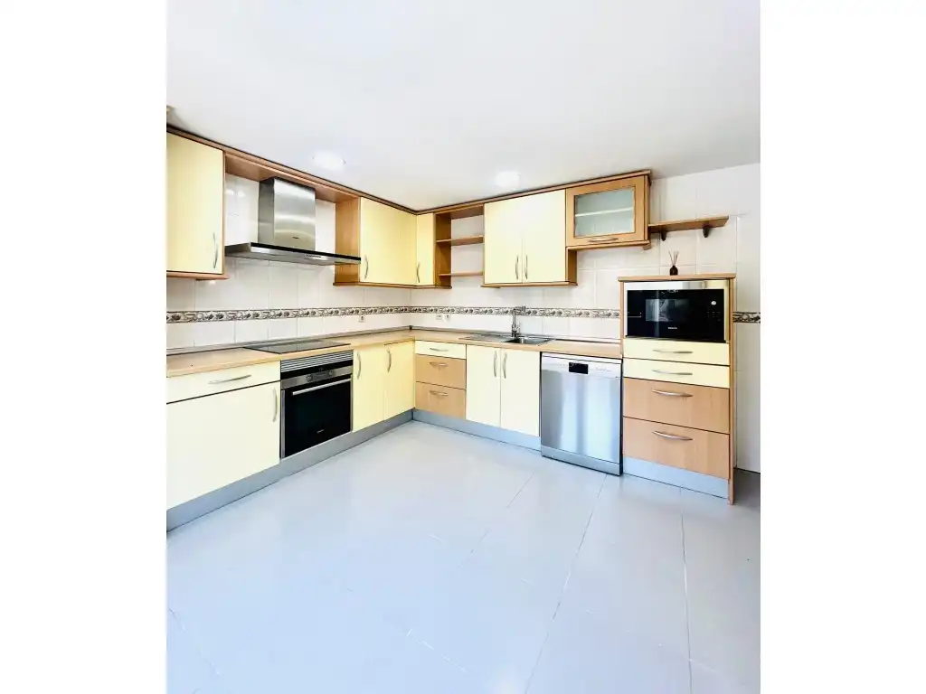 Habitación en Calle Francisco Pizarro, Villanueva de la Cañada ciudad