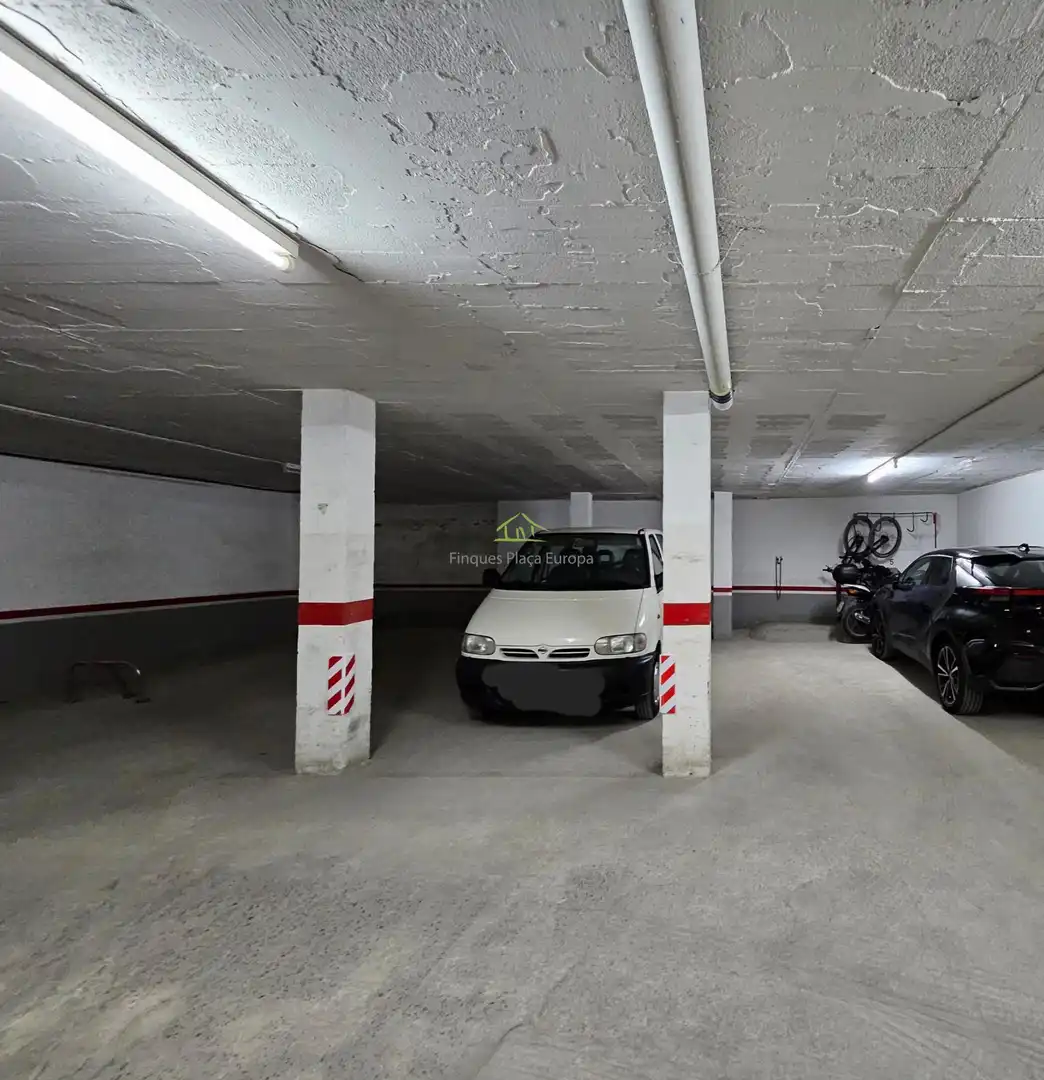 Aparcament de Apartament en venda en Sant Feliu de Guíxols amb Aire condicionat, Calefacció i Terrassa
