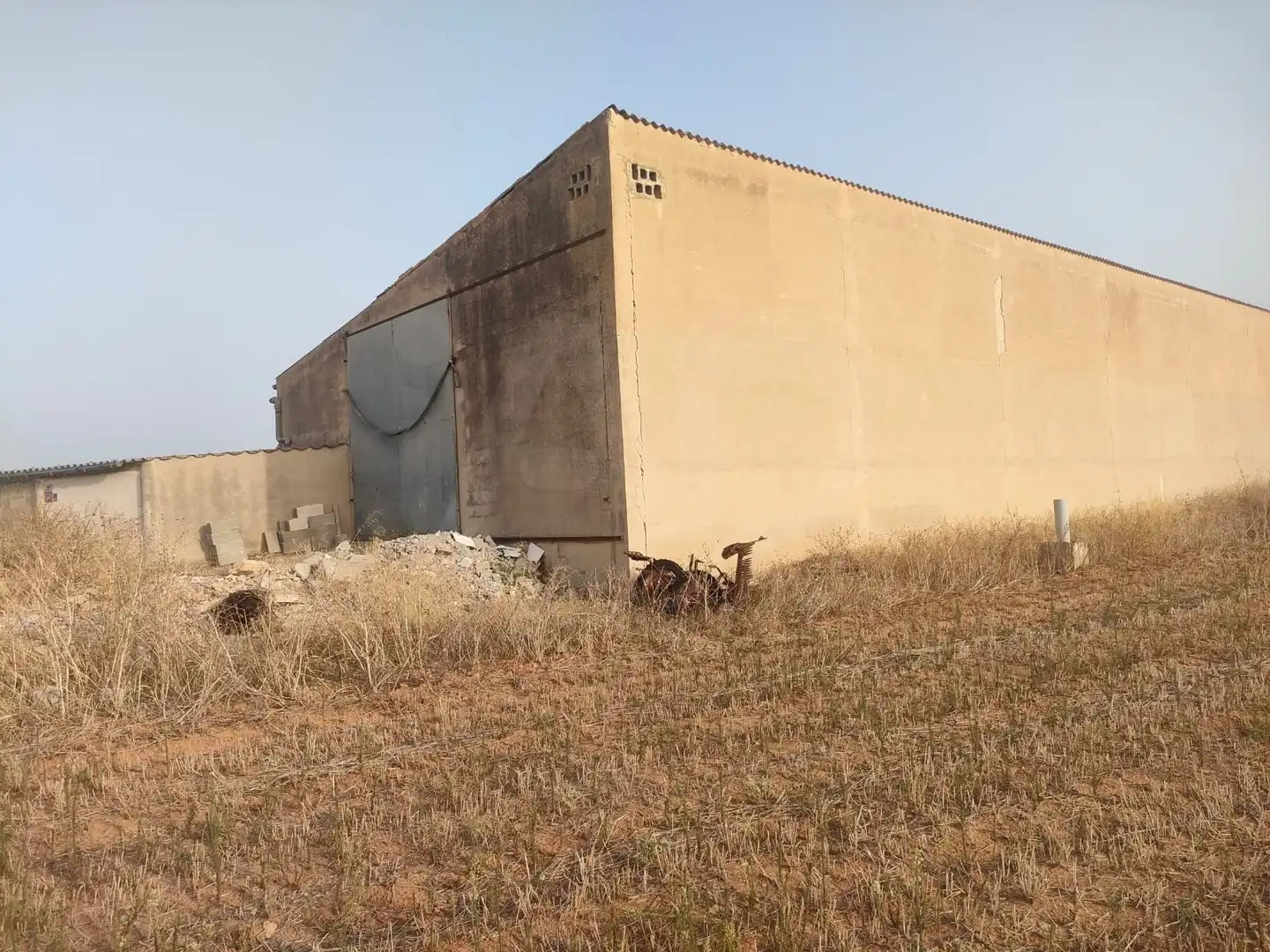 Vista exterior de Local de lloguer en Campos