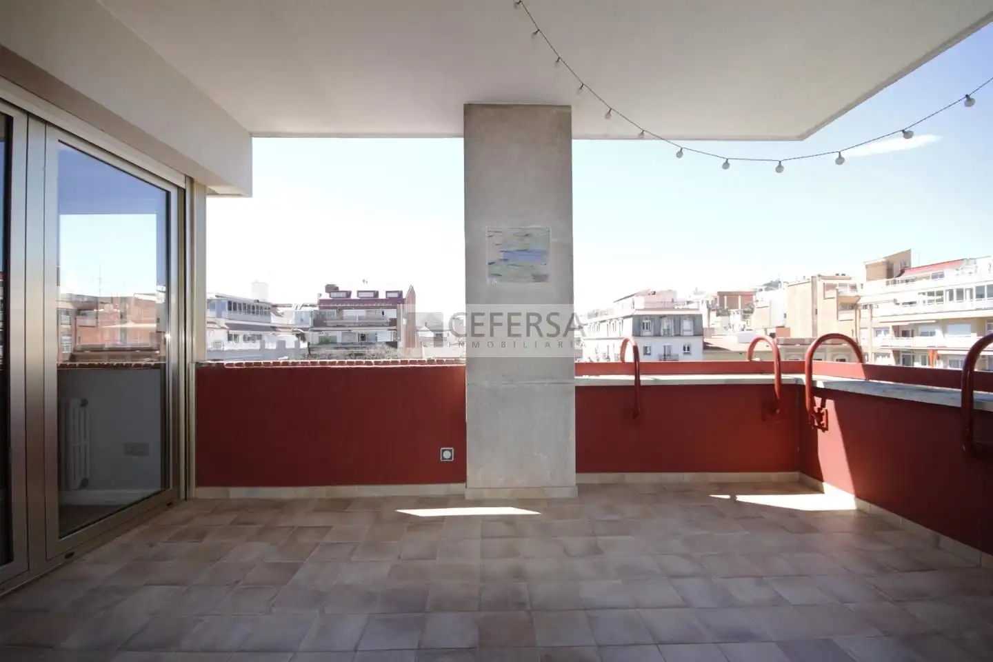 Terrasse von Dachboden zur Miete in Barcelona mit Klimaanlage, Heizung und Parkett