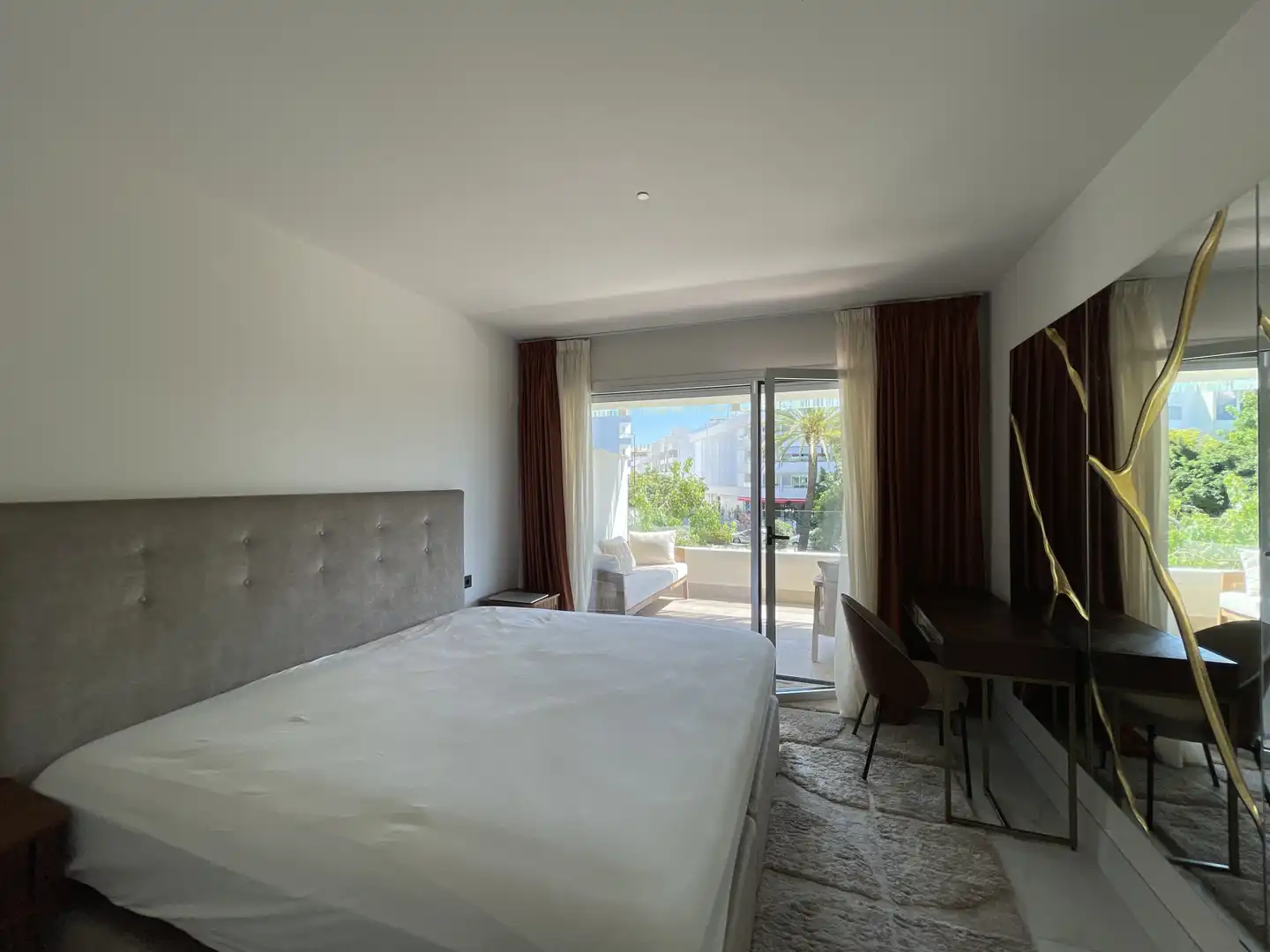 Bedroom of Apartments for rent in Marbella  with Air Conditioner, Terrace and Storage room