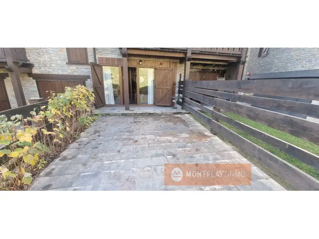 Vista exterior de Casa adosada en venta en Naut Aran