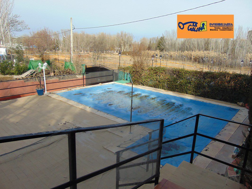 Swimming pool of Country house for sale in Valdepeñas  with Air Conditioner, Terrace and Furnished