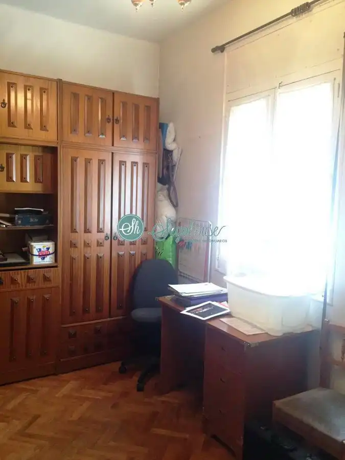 Habitación de Piso en venta en Segovia con Trastero y Balcón