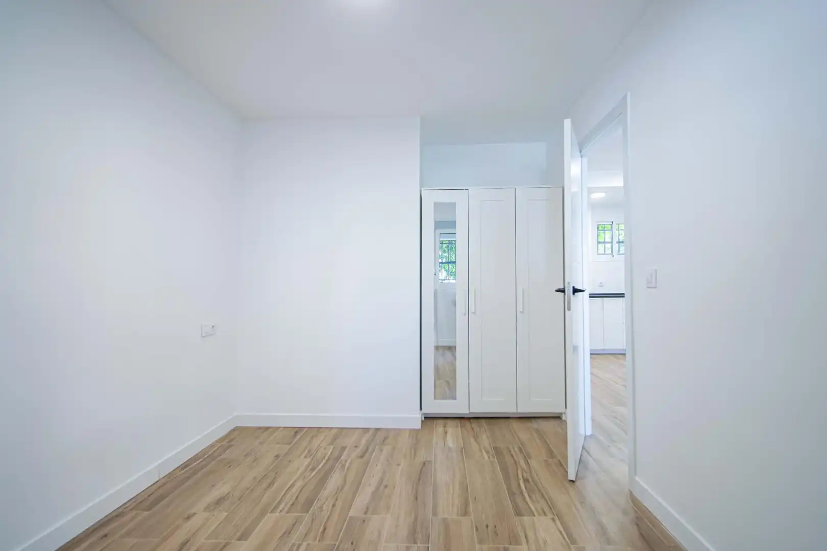 Bedroom of Ground floor for sale in Sevilla