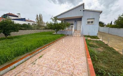 Exterior view of House or chalet for sale in La Bisbal del Penedès  with Heating, Private garden and Terrace