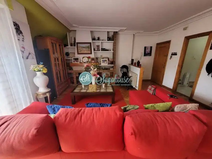 Wohnzimmer von Wohnung zum Verkauf in Segovia mit Heizung