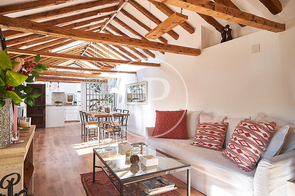 Living room of Attic to rent in  Madrid Capital  with Air Conditioner, Heating and Furnished