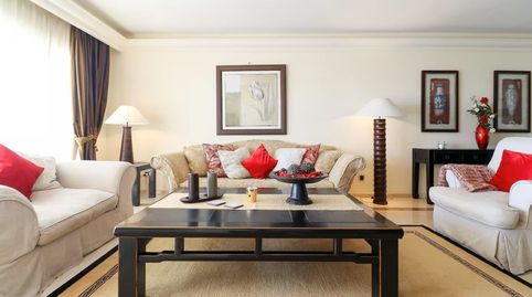 Foto 3 de Piso en venta en Los Monteros, Marbella