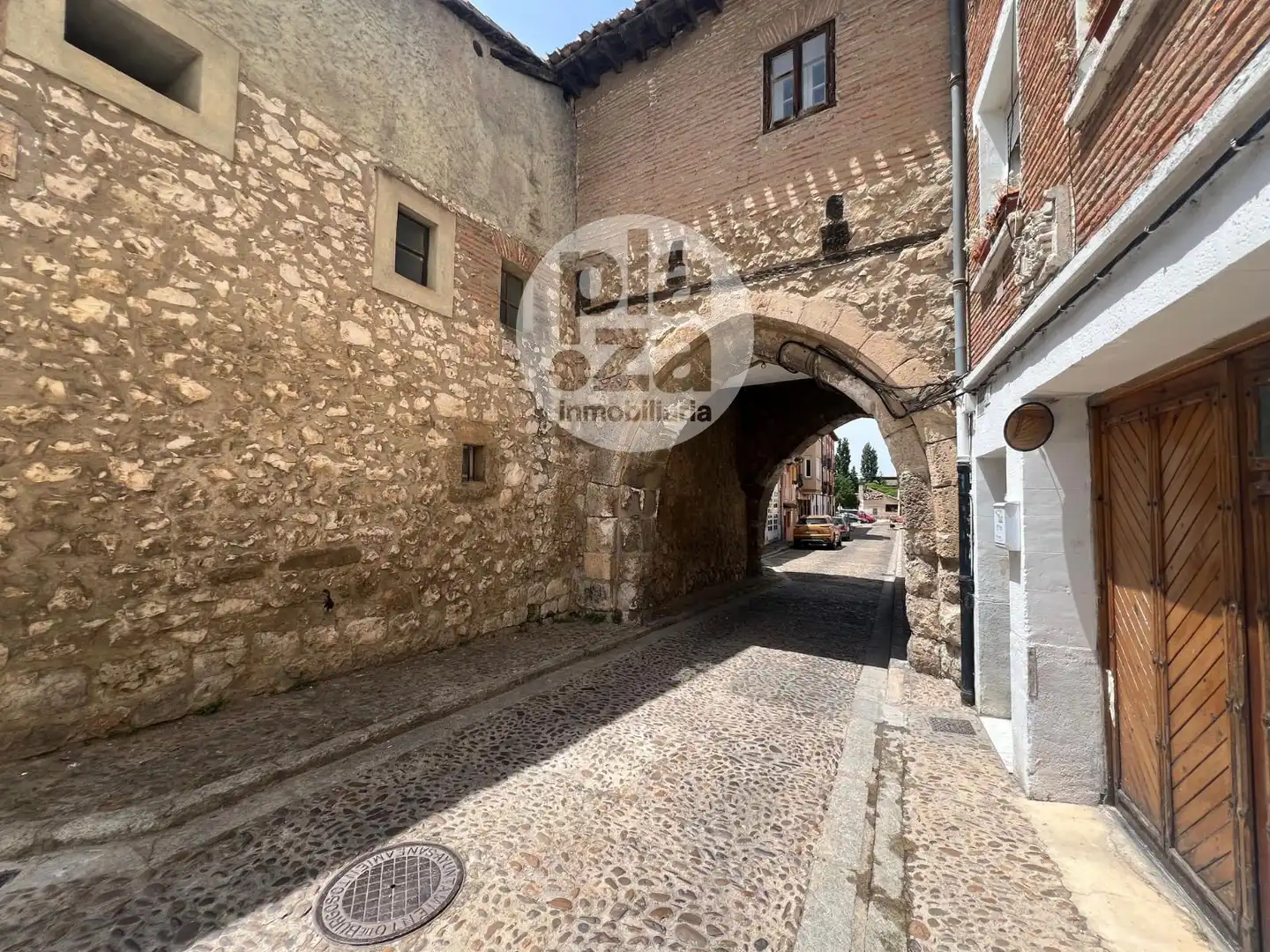 Pis de lloguer a Arco del Amparo, Universidad - Las Huelgas
