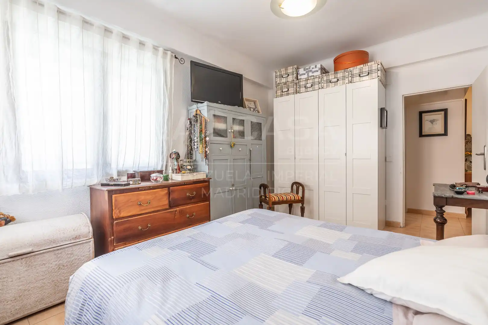 Habitación de Piso en venta en Madrid con Calefacción y Trastero