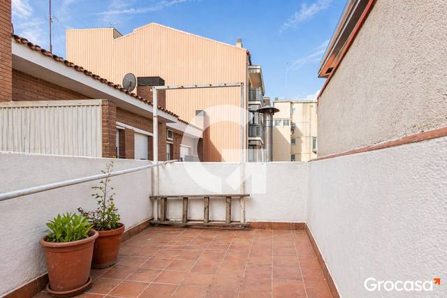 Casa adosada en Venta en CL M DEU DE MONTSERRAT en Can Tintorer - Can Tries
