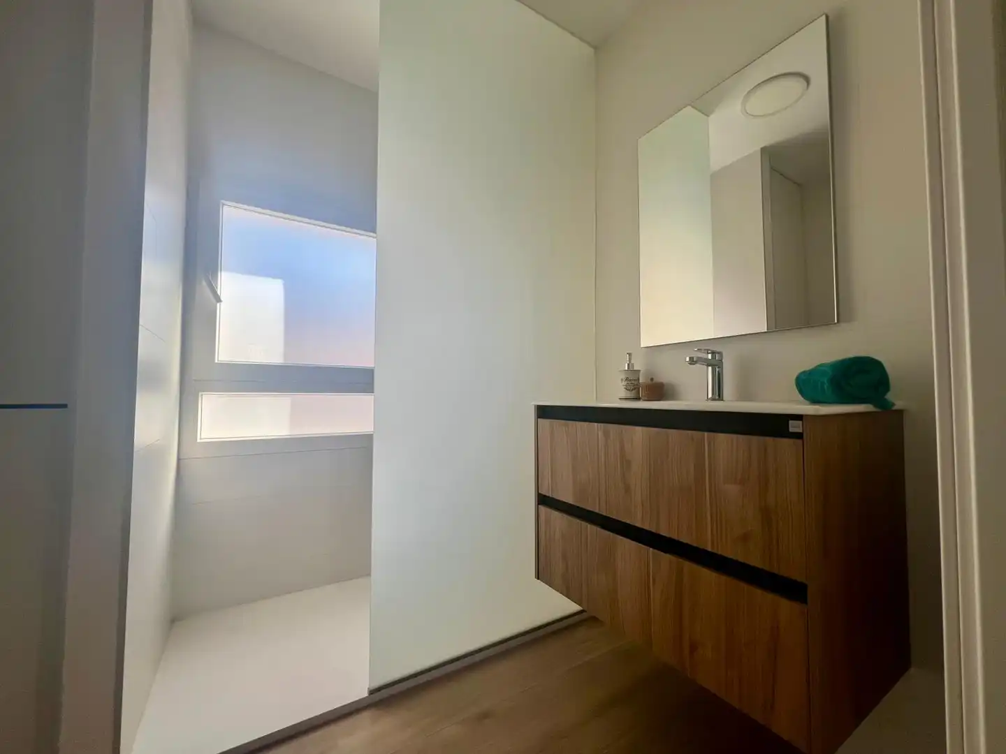 Baño de Piso de alquiler en Sagunto / Sagunt con Aire acondicionado, Amueblado y Horno