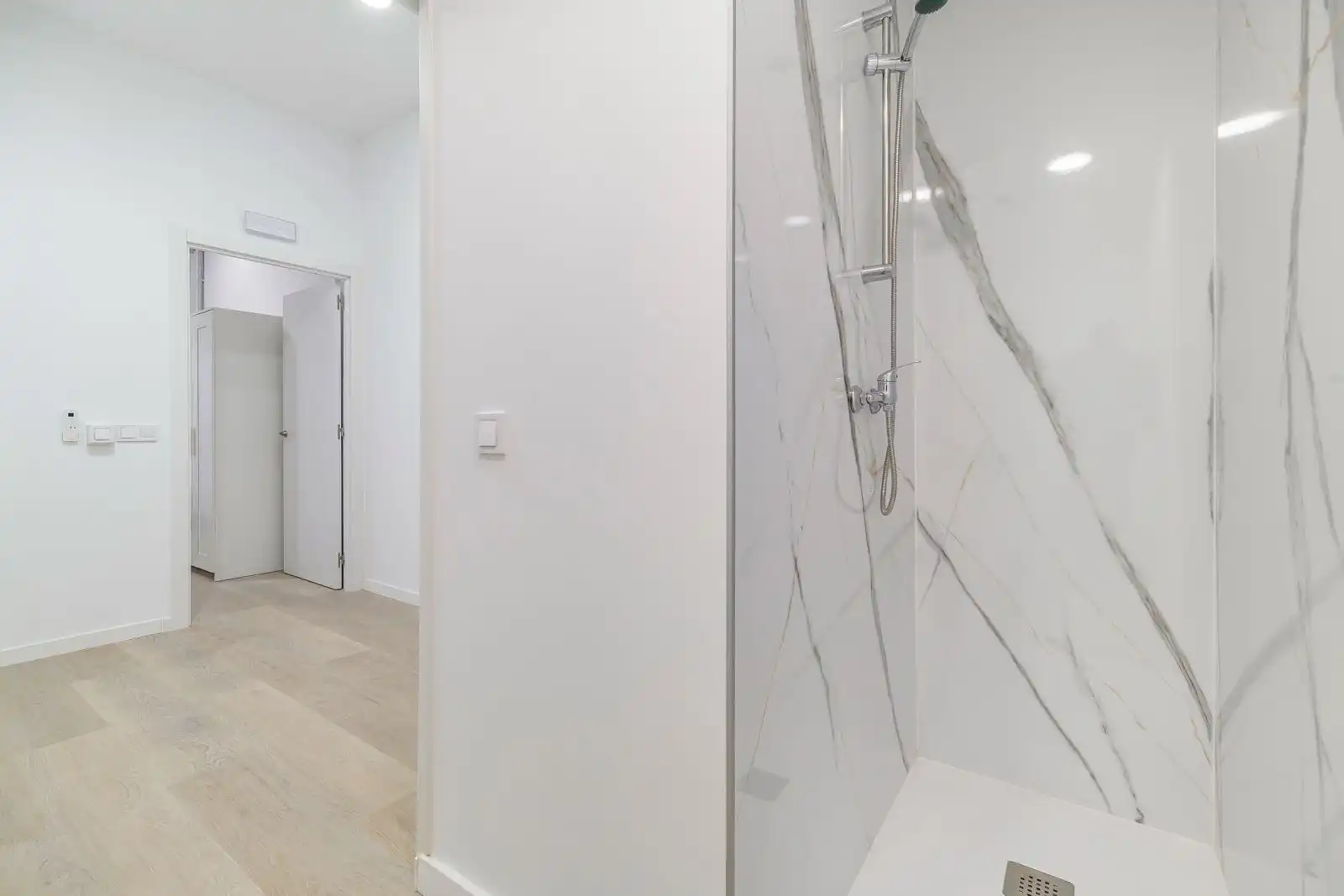 Baño de Estudio en venta en Viladecans con Parquet