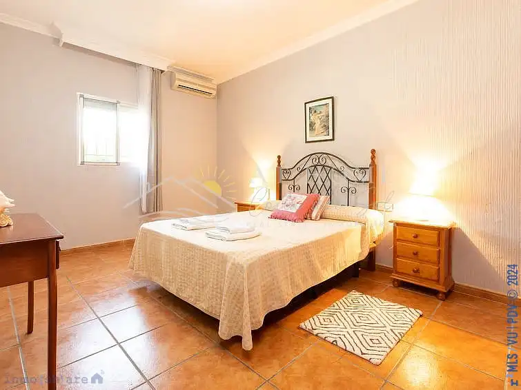 Chalet con piscina en venta en Centro, imagen 8