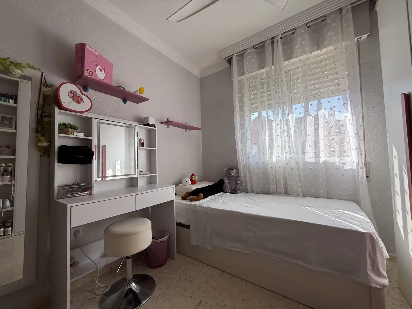 Habitación de Casa adosada en venta en Aljaraque con Aire acondicionado