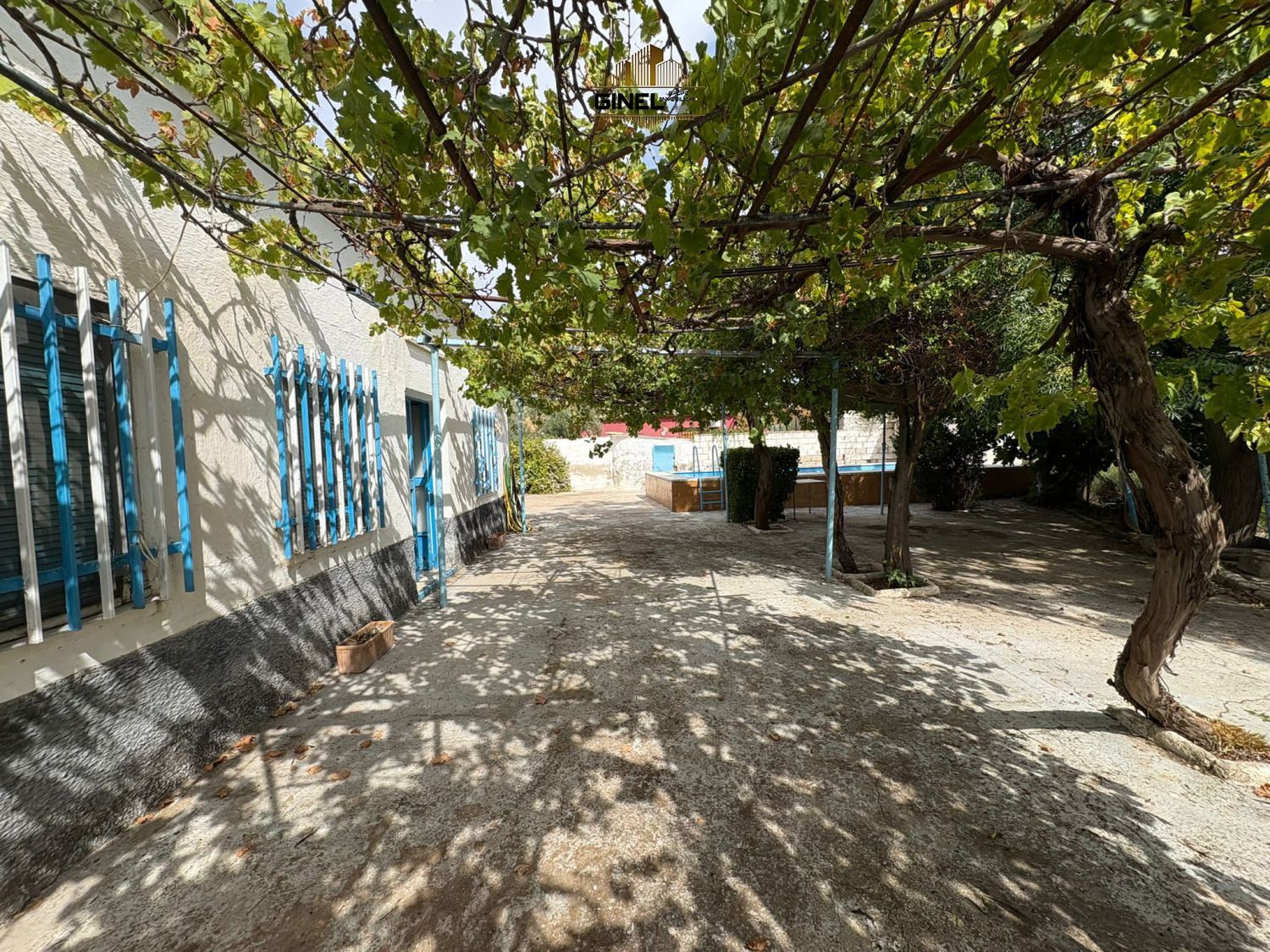 Exterior view of House or chalet for sale in  Jaén Capital  with Storage room