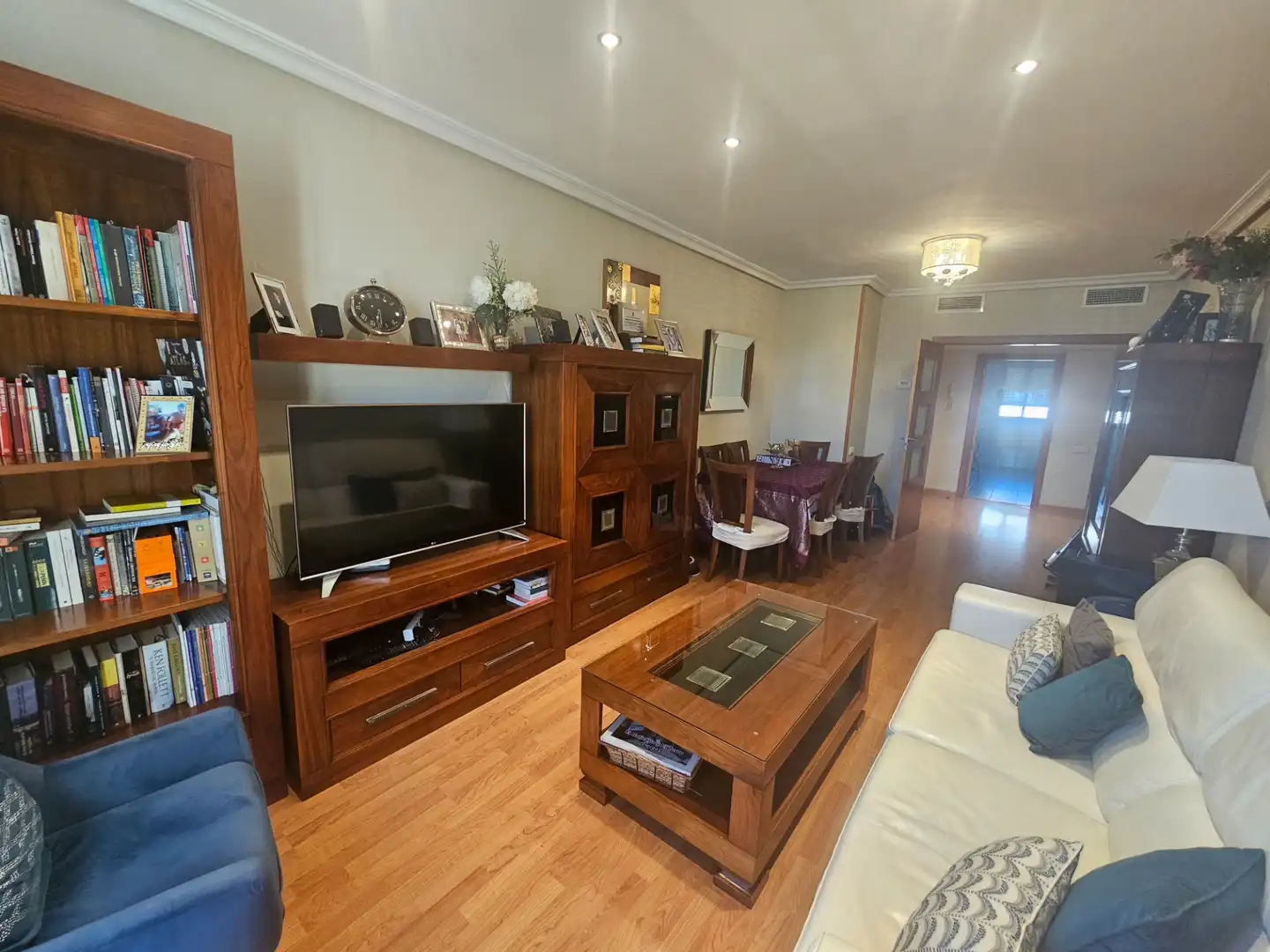 Living room of Flat for sale in Cáceres  with Air Conditioner and Storage room