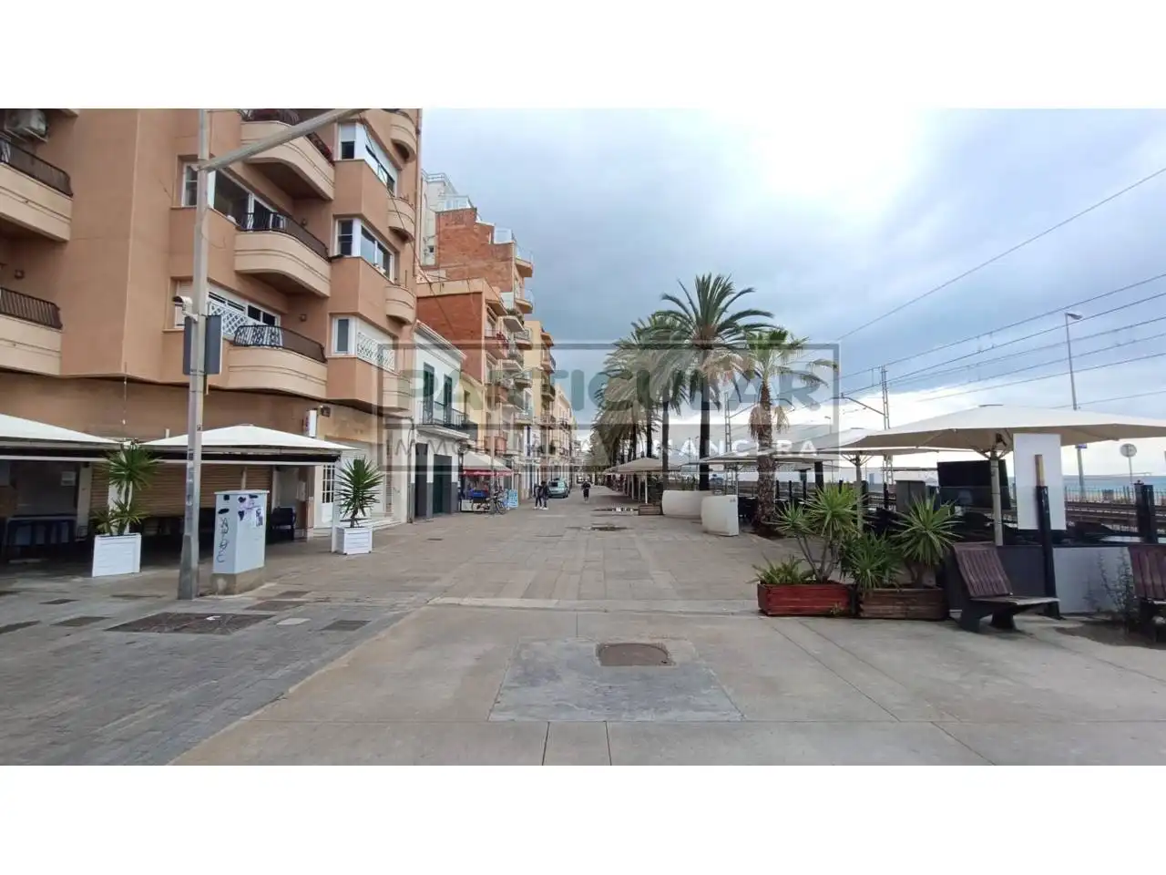 Exterior view of Detached homes for rent in Badalona  with Terrace and Alarm