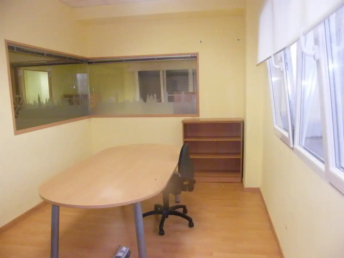 Büro mit Aufzug zur Miete in Calle RUIZ TAGLE
