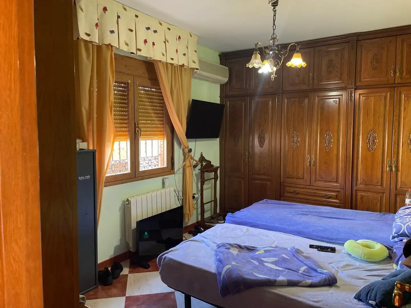 Bedroom of Houses for sale in Chimeneas  with Air Conditioner, Private garden and Terrace