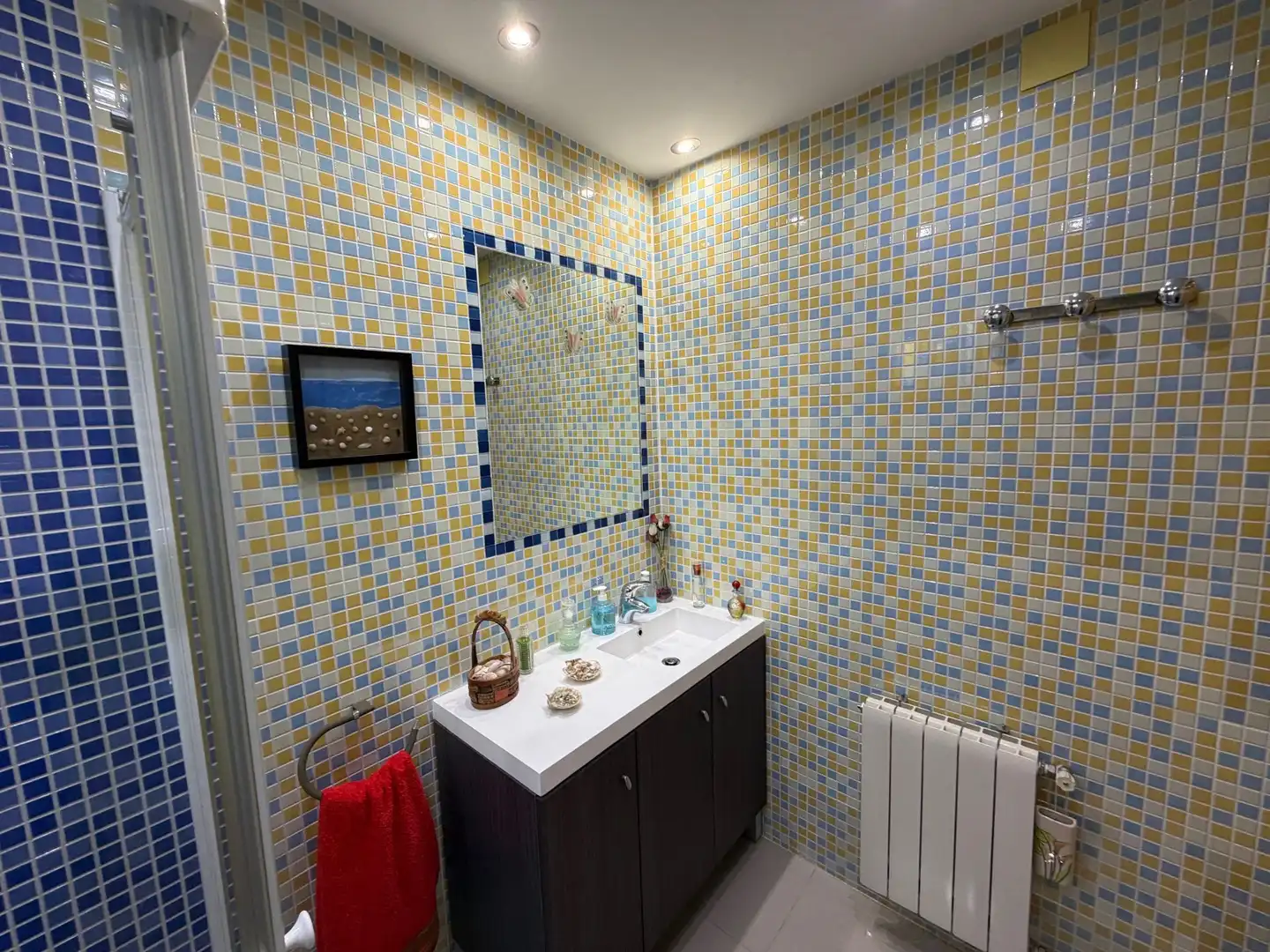 Baño de Casa adosada en venta en Fuenlabrada con Aire acondicionado, Calefacción y Trastero