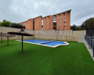 Swimming pool of Flat for sale in Alcoy / Alcoi