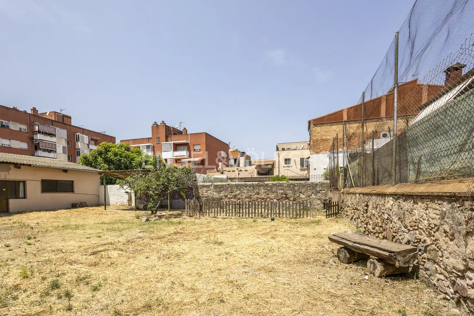 Edificio en venta en Sant Joan Despí