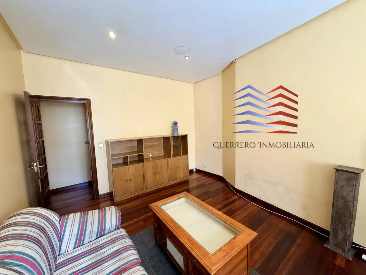 Vista exterior de Apartament de lloguer en Ourense Capital  amb Calefacció, Parquet i Terrassa