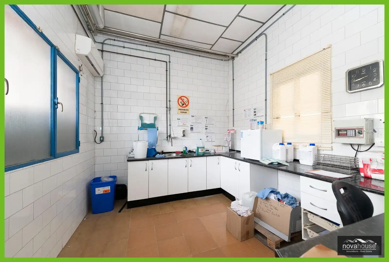 Cocina de Nave industrial en venta en Málaga