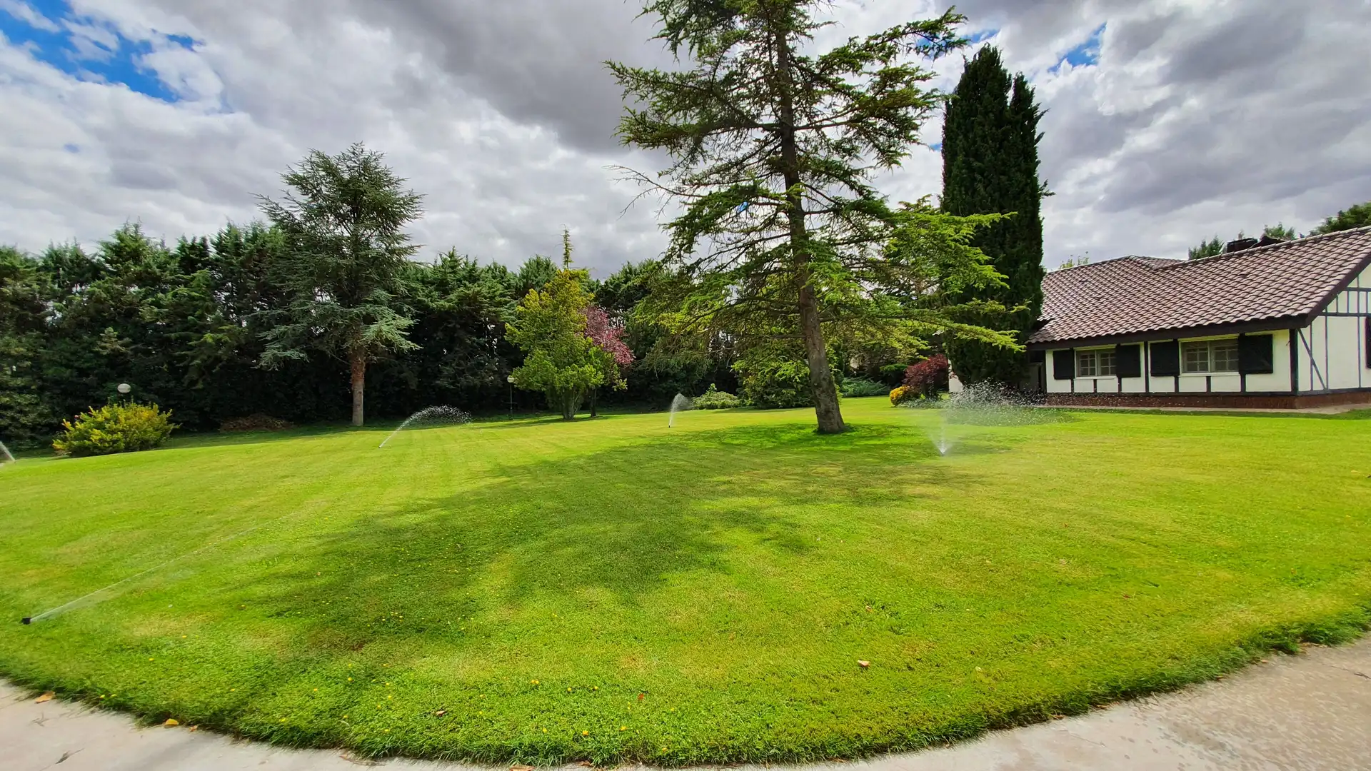 Jardí de Casa o xalet en venda en Palencia amb Calefacció, Terrassa i Traster