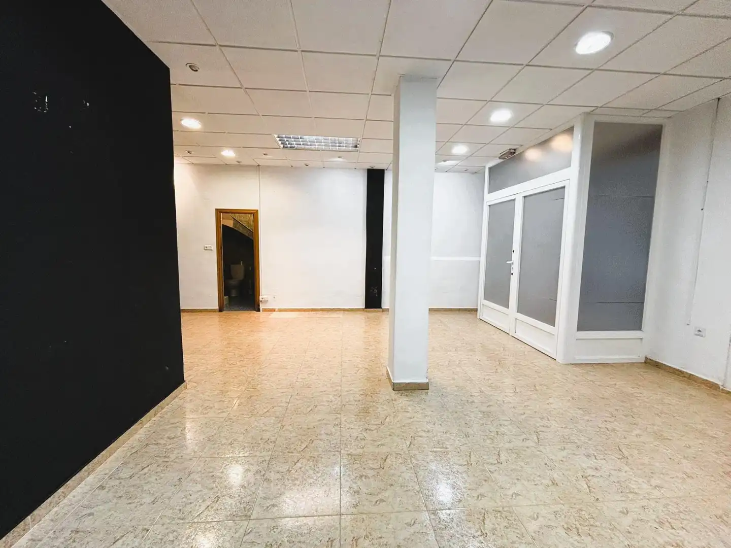 Locale commerciale in affitto a Calle Calle del Concertista Gil Orozco 6, imagen 4