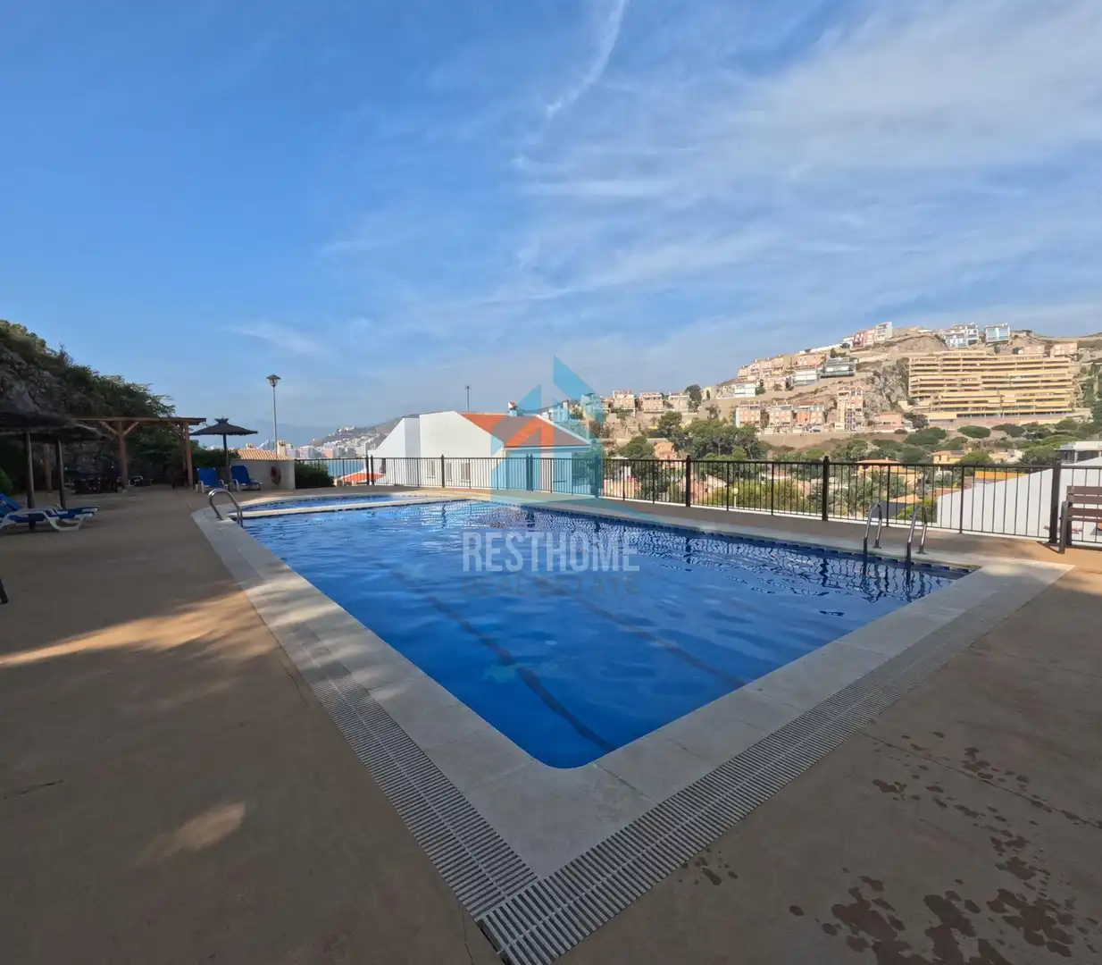 Swimming pool of Houses for sale in Cullera  with Air Conditioner, Terrace and Jacuzzi