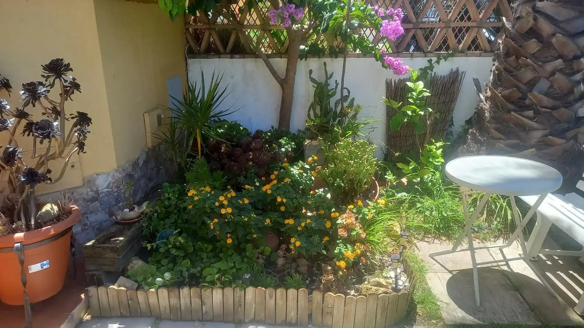 Jardí de Casa o xalet de lloguer en Islantilla amb Aire condicionat i Balcó